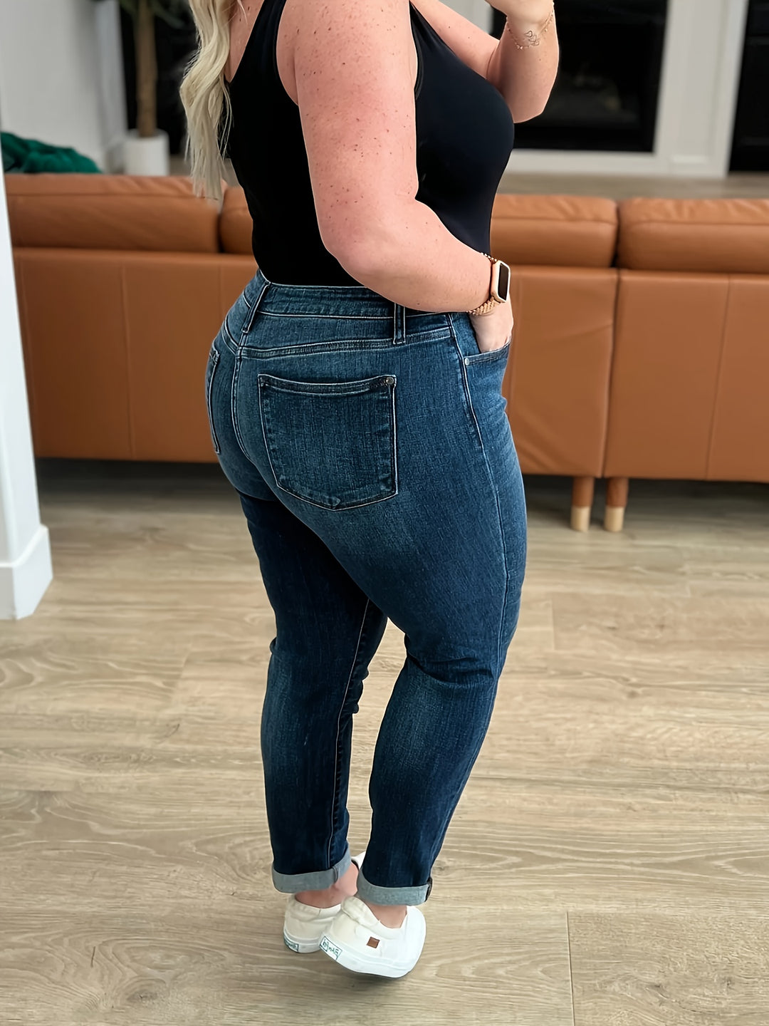 High-Waist Asymmetrical Hem Flared Plus Size Denim Jeans 👖✨ - Flossy Mom