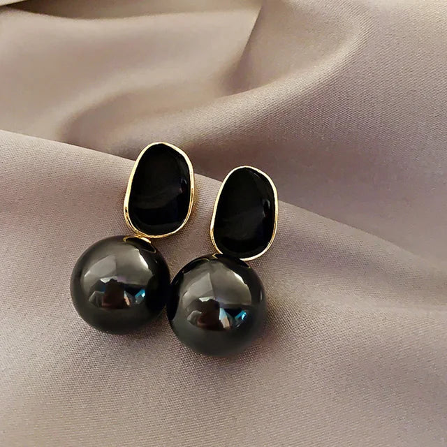 Women's Pearl Drop Earrings - black