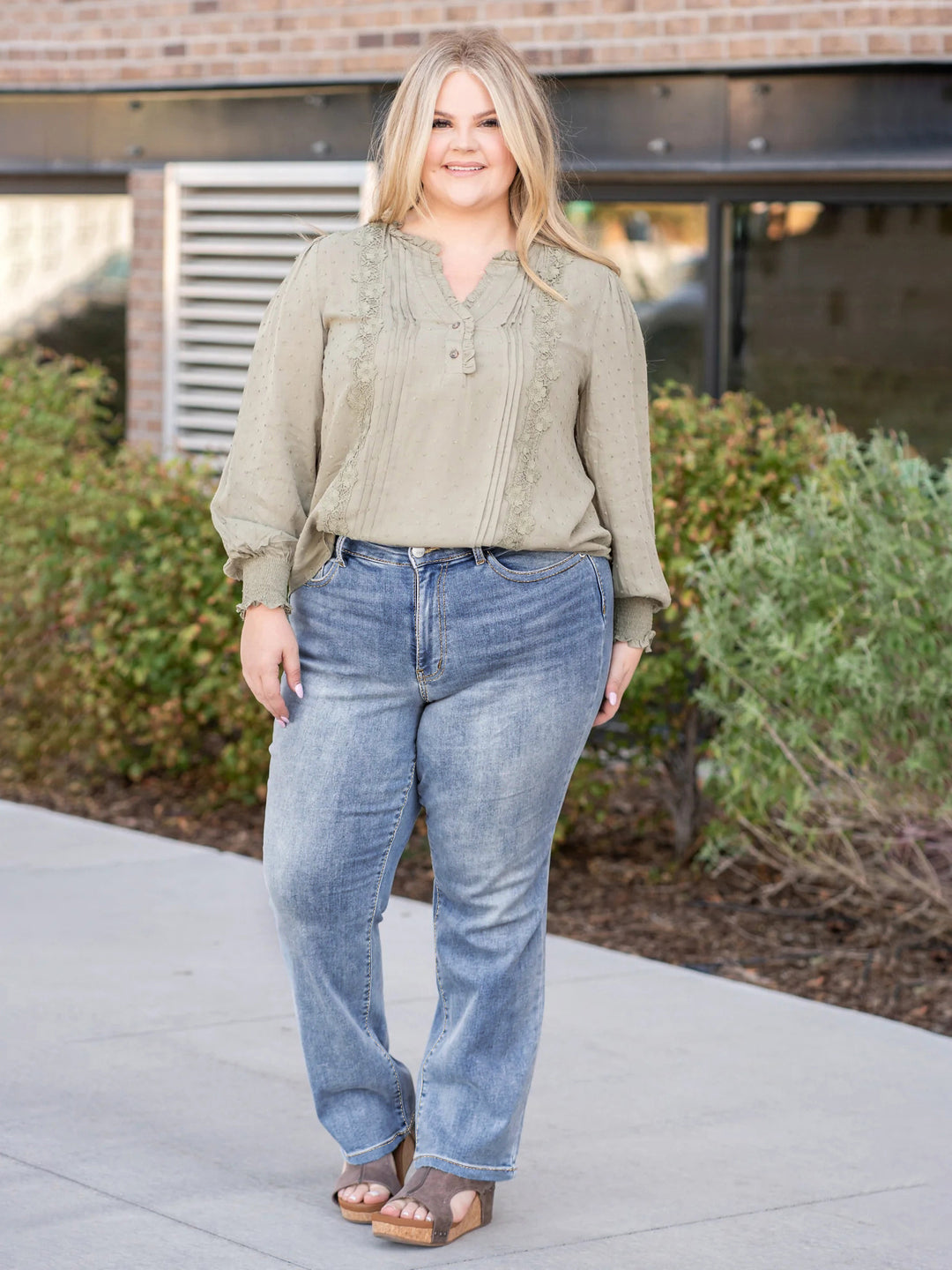 Comfortable Water-Washed Wide Leg Plus Size Denim Jeans 👖💙 - Flossy Mom