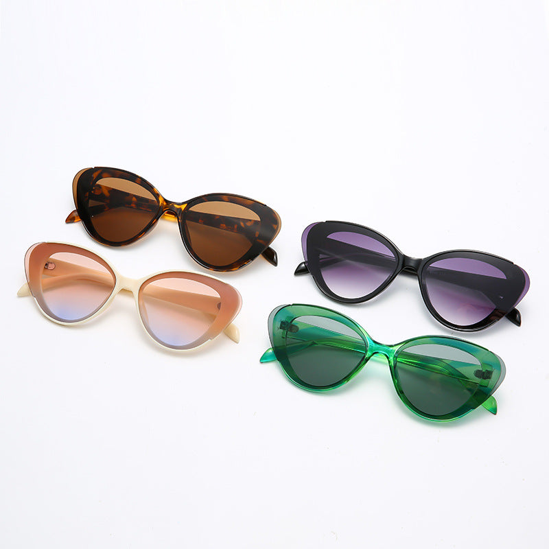 Women's Small Cat Eye Frame Sunglasses