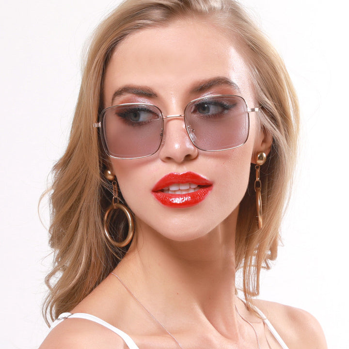 Chic Metal Square Women's Sunglasses