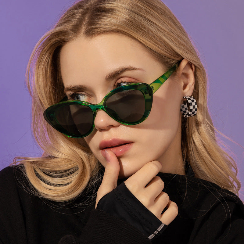 Women's Small Cat Eye Frame Sunglasses