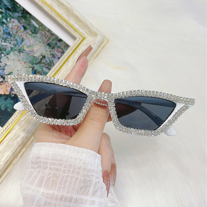 Retro Diamond Studded Traiagle Cat Eye Sunglasses - Flossy Mom