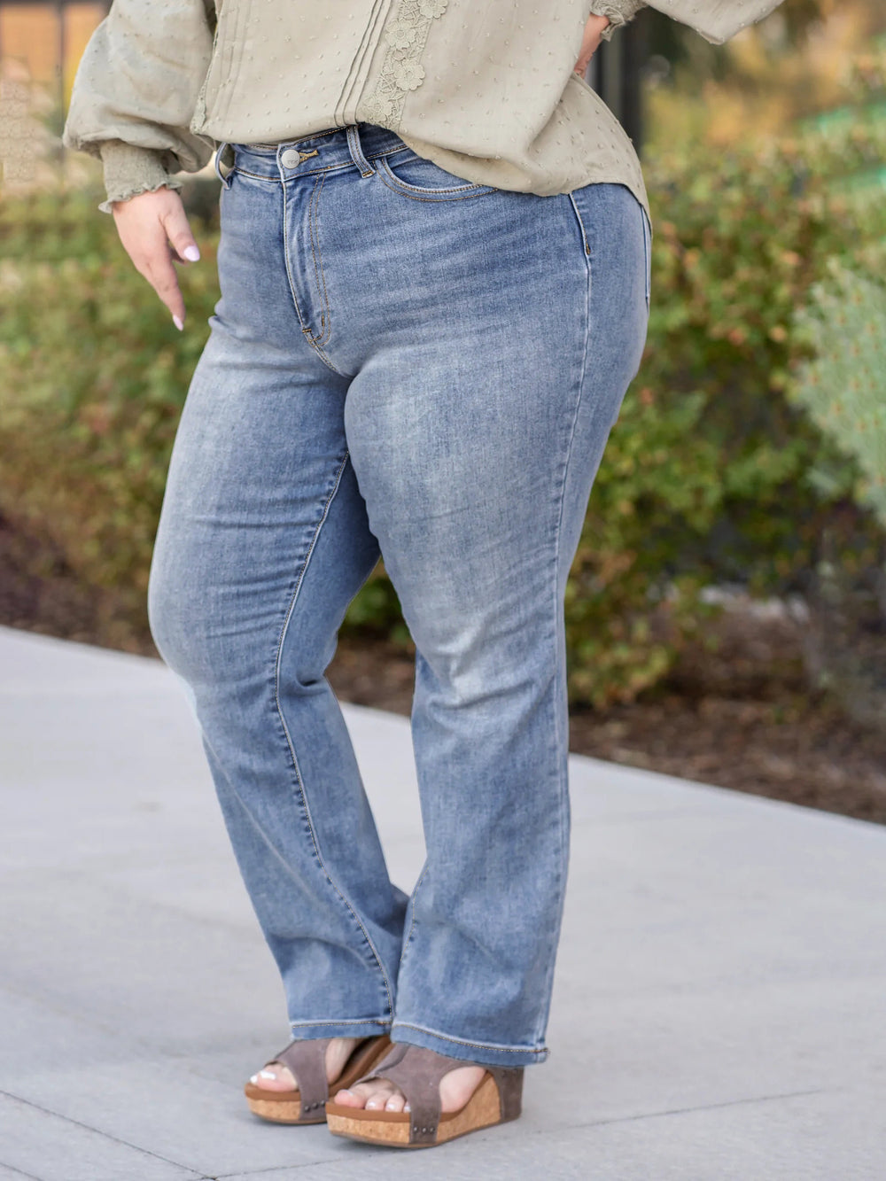 Comfortable Water-Washed Wide Leg Plus Size Denim Jeans 👖💙 - Flossy Mom
