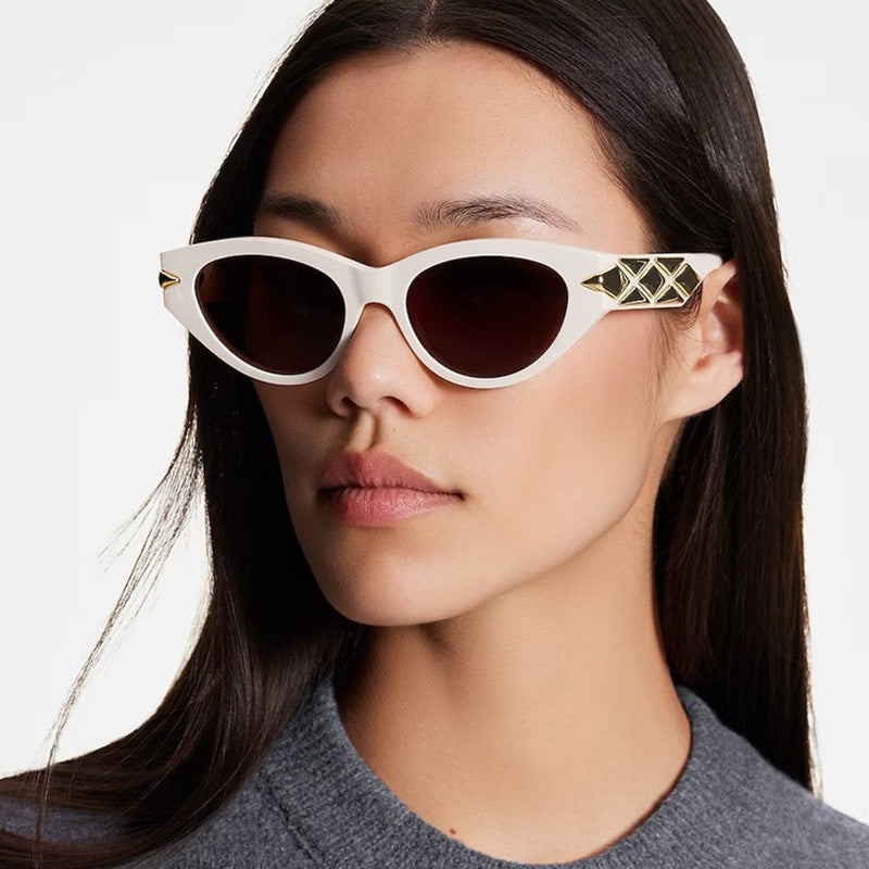 Chic & Bold Triangle Cat Eye Sunglasses - Flossy Mom