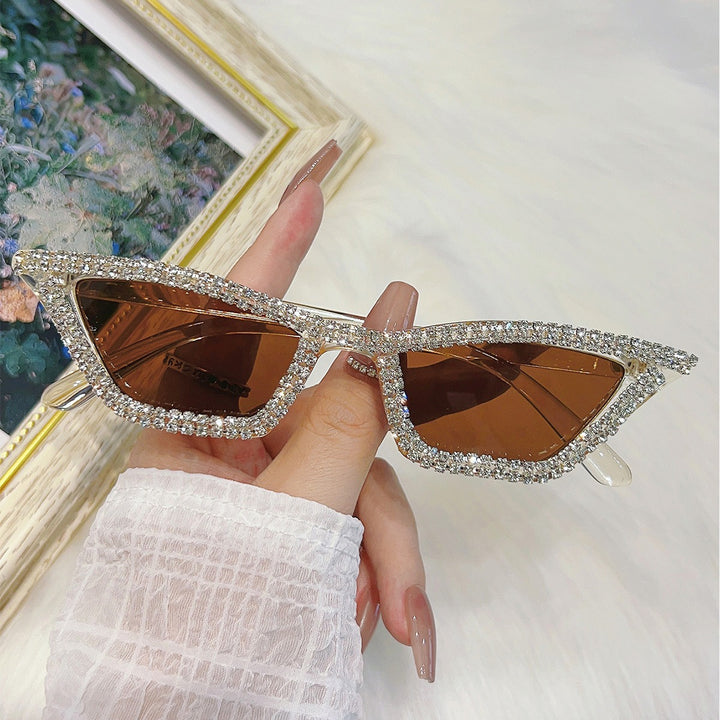 Retro Diamond Studded Traiagle Cat Eye Sunglasses - Flossy Mom