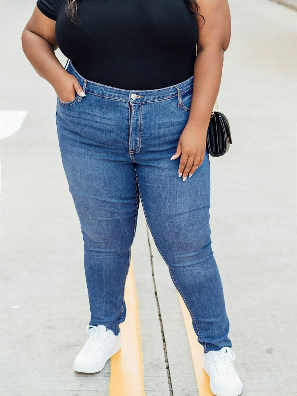 All-Day Fit Zipper Fly Stretchy Jeans for Curves - Flossy Mom