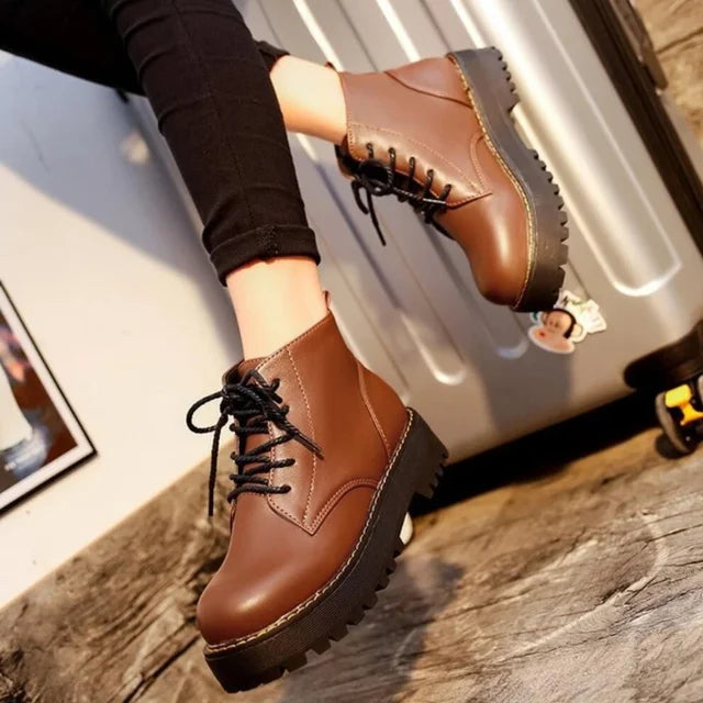 Women's Warm Insulated Platform Ankle Boots In Brown — Cozy Winter Style