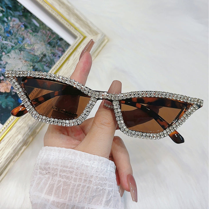 Retro Diamond Studded Traiagle Cat Eye Sunglasses - Flossy Mom