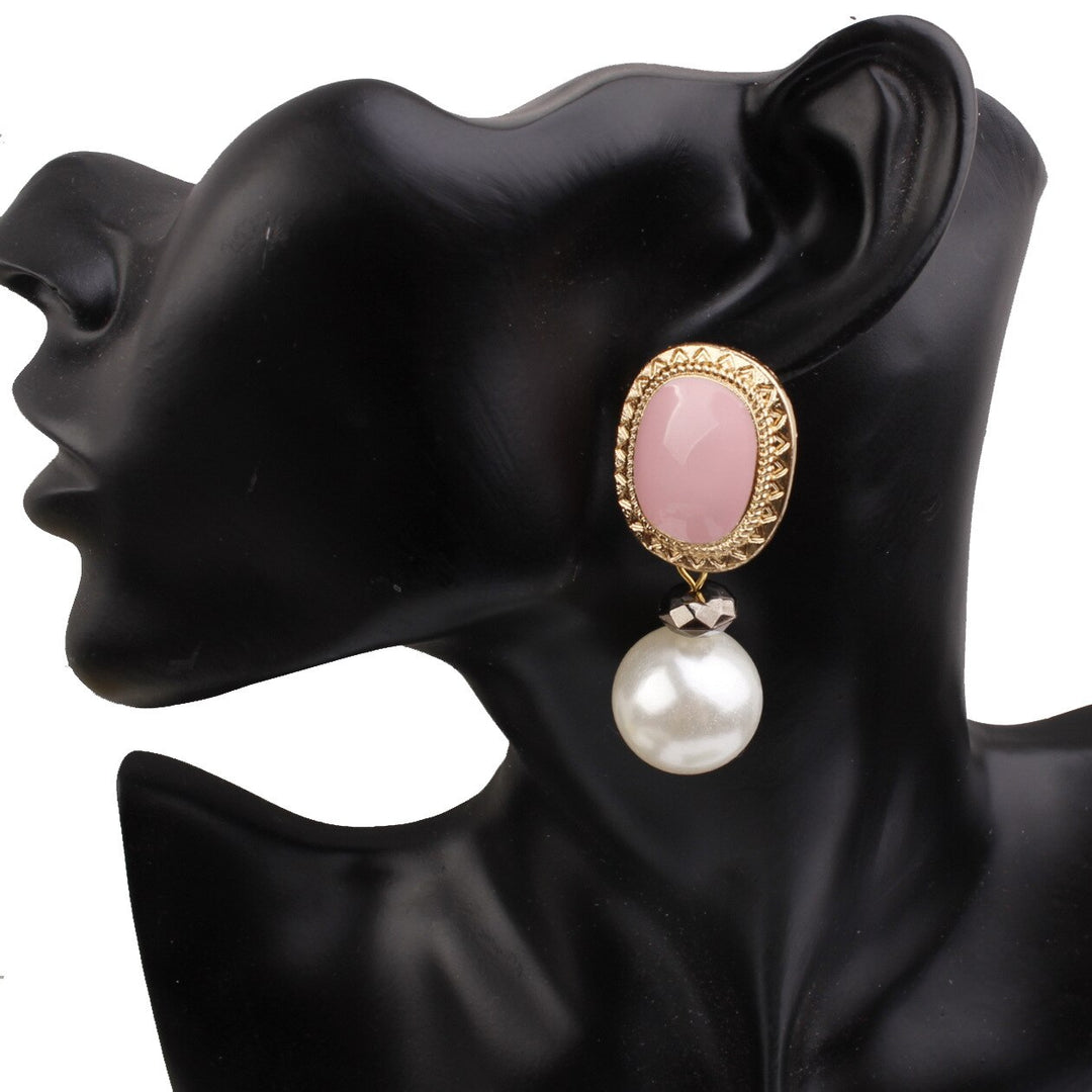Chic Vintage Statement-making Oversized Pearl Stud Earrings