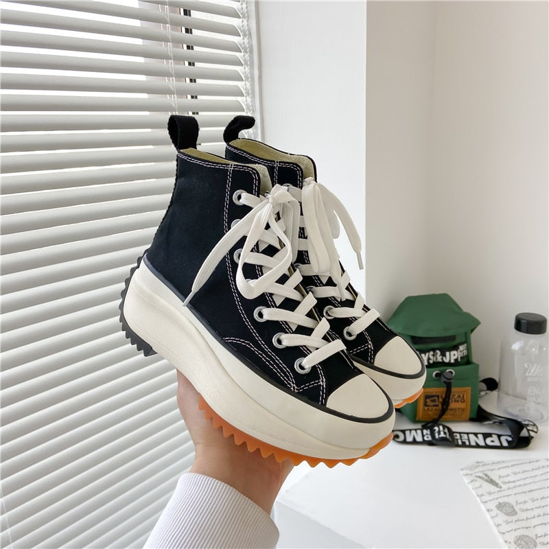 Modern Eye-catching High Top Design Canvas Platform Sole Sneakers 