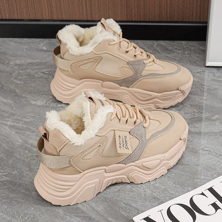 Women's fleece-lined lace-up snow sneakers, chunky tread, beige