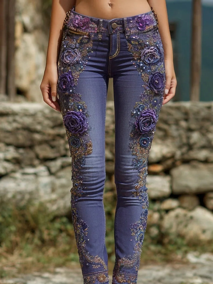 Purple denim jeans with high waist and straight legs, rose appliques with gold specks