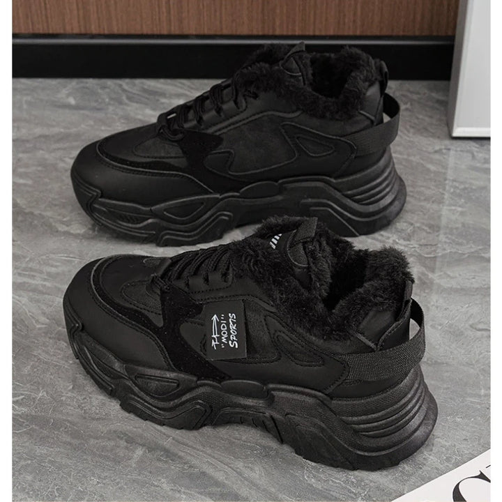 Women's fleece-lined lace-up snow sneakers, chunky tread, black