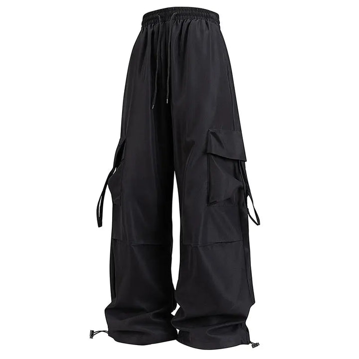 Schwarze Damen-Cargohose mit großen Taschen und verstellbarem Saum