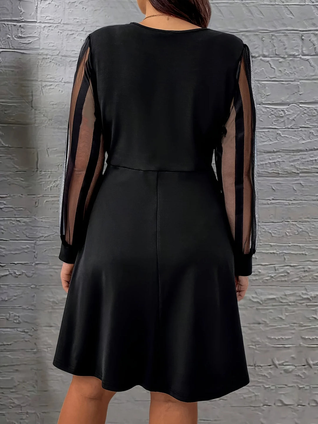 Long See-Through Lace Sleeves Plus Size Midi Dresses