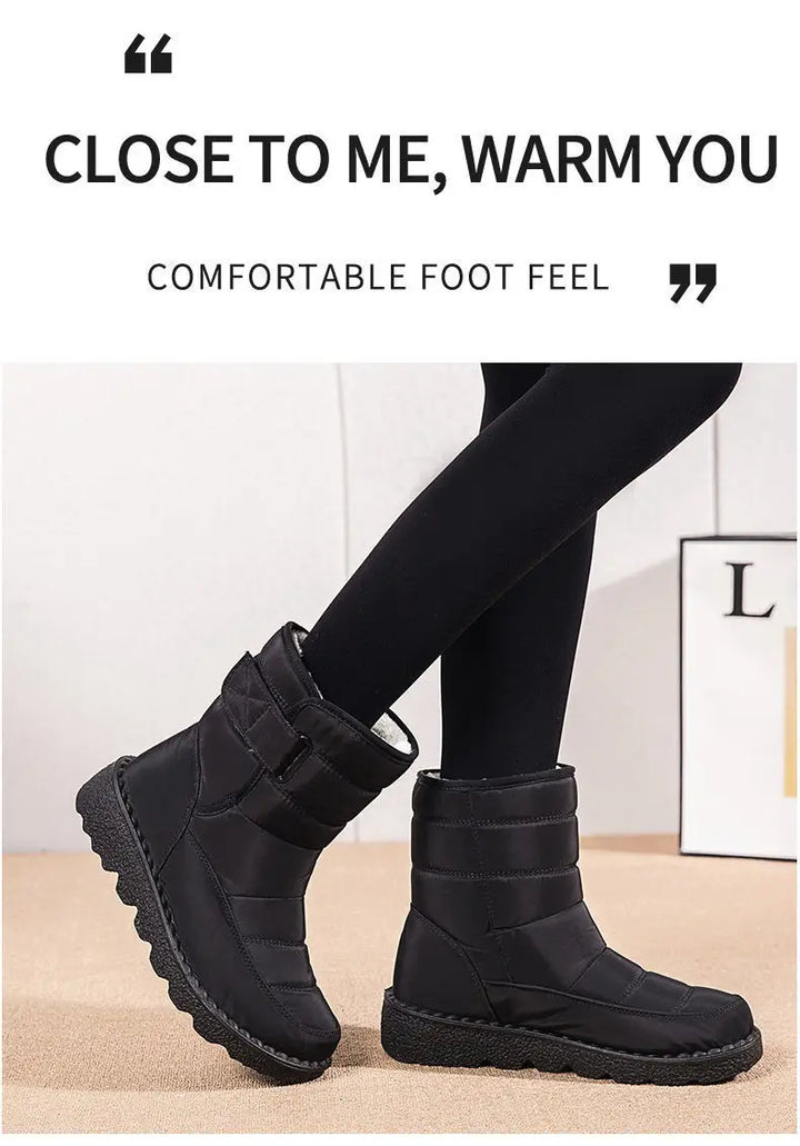 Black winter boots worn with black leggings on a light background, with text about comfort.