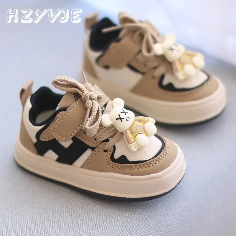 Adorable Bear Pendant Soft Sole First Steps Leather Sneakers