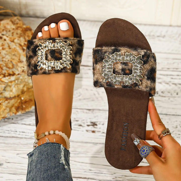 Comfortable Diamond Woven Slip-On Flat Women's Sandals