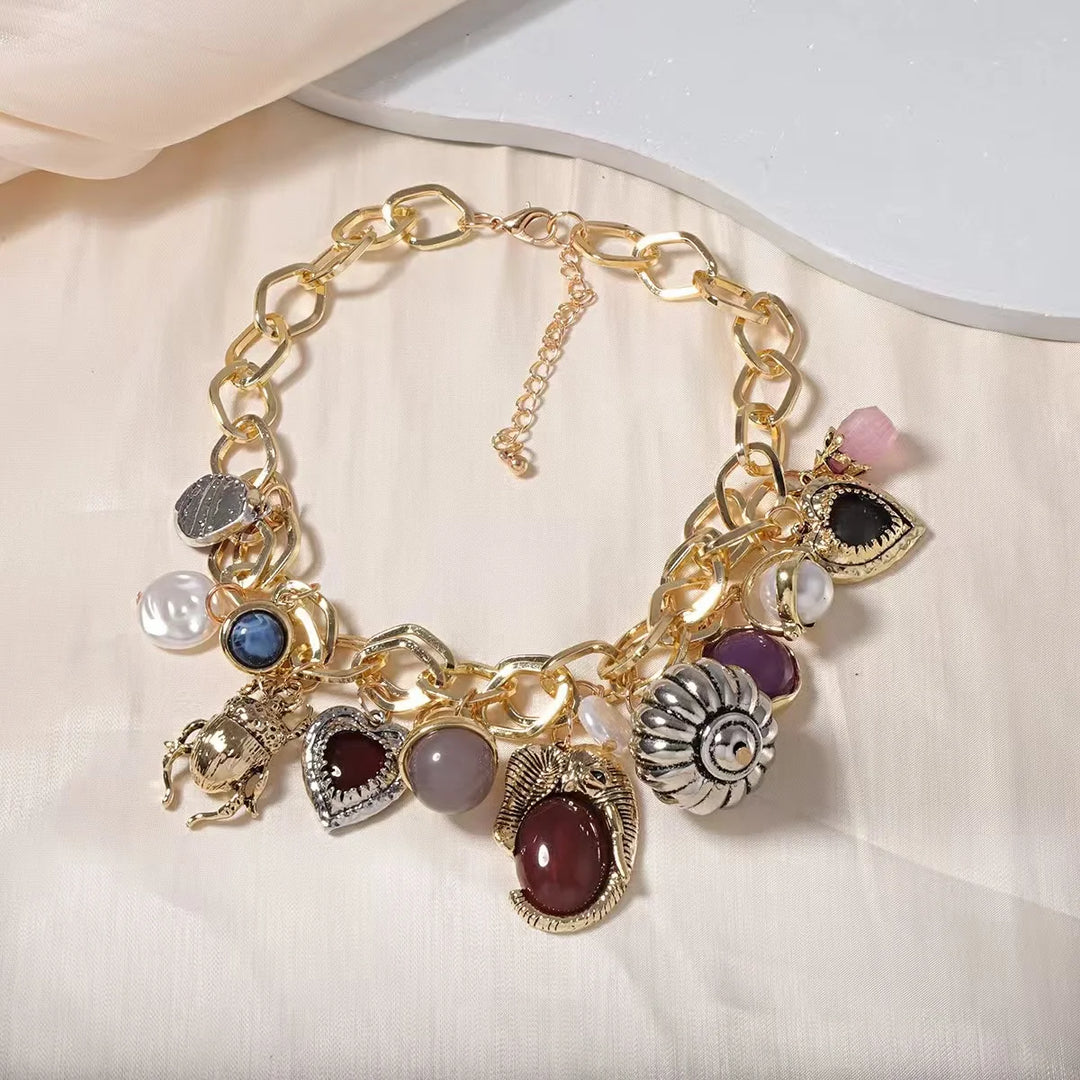 Women's Necklaces - Retro Shell Heart Stone Pendant Choker Gold Silver