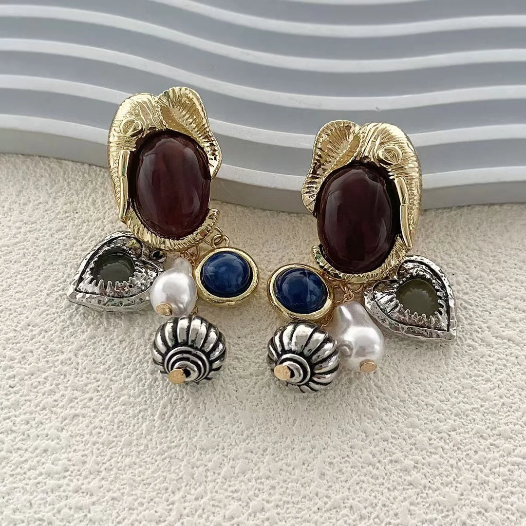 Women's Necklaces - Retro Shell Heart Stone Pendant Choker Gold Silver