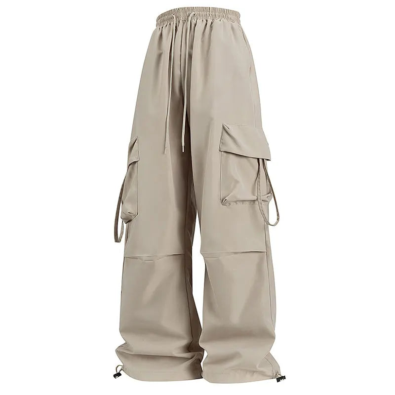 Hellbeige Damen-Cargohose mit Seiten- und Taschenklappen