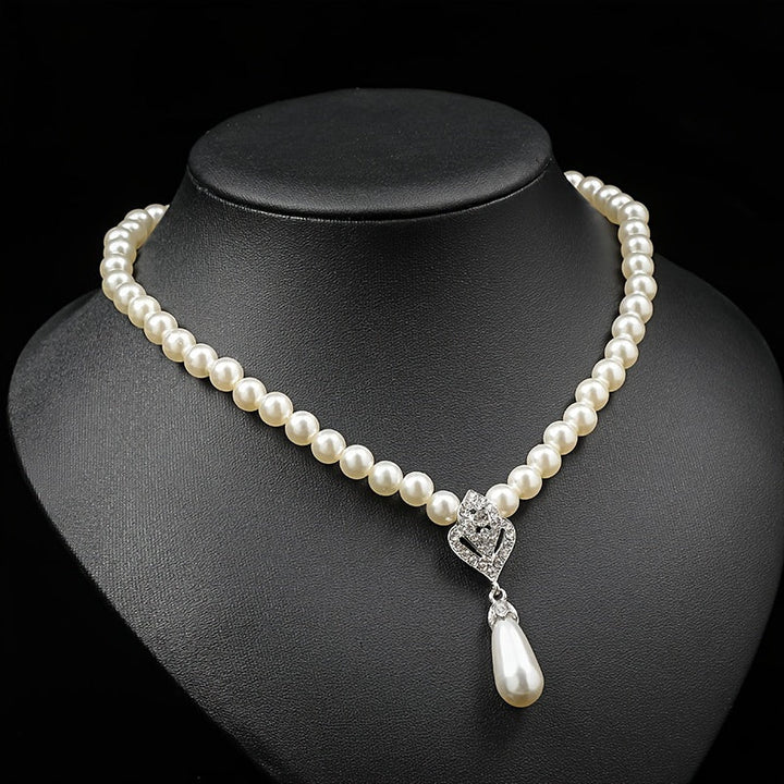 Stunning Pearl Rhinestone Necklace with Earrings Jewelry Set 