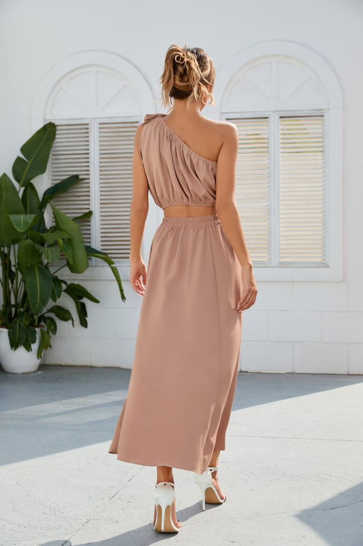 Sultry Oblique Bow-style Crop Top and Gathered Skirt in Plus Sizes 