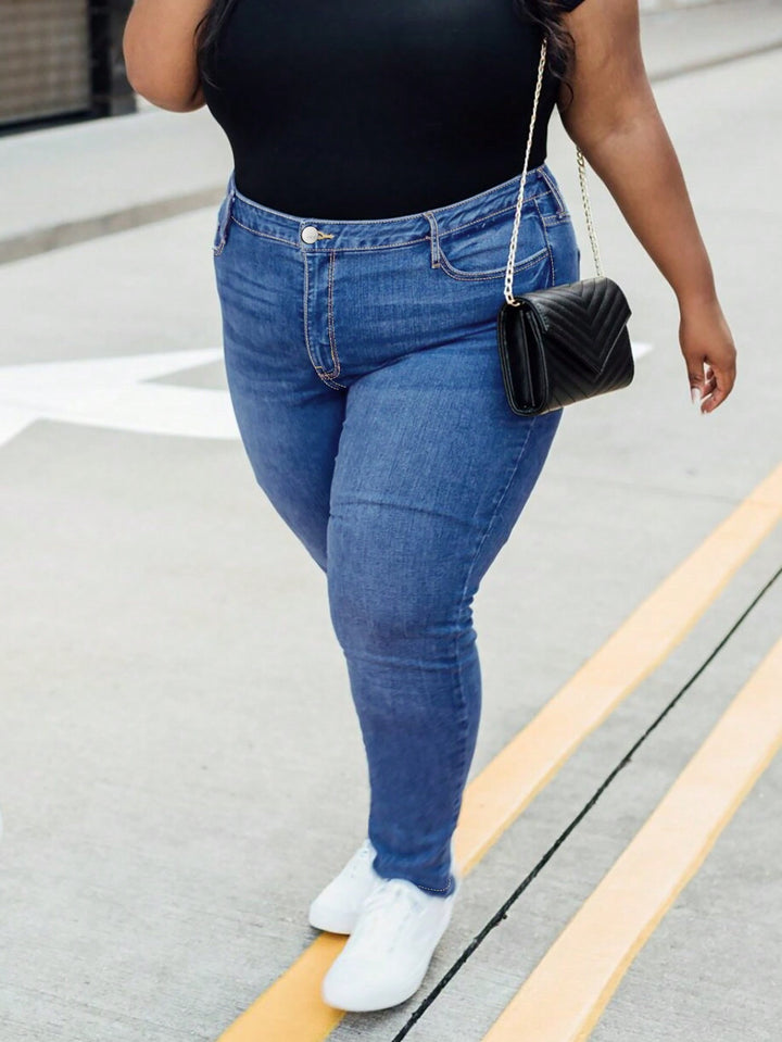 All-Day Fit Zipper Fly Stretchy Jeans for Curves - Flossy Mom