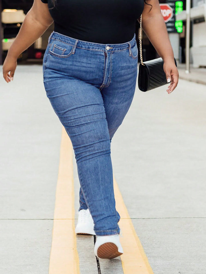 All-Day Fit Zipper Fly Stretchy Jeans for Curves - Flossy Mom